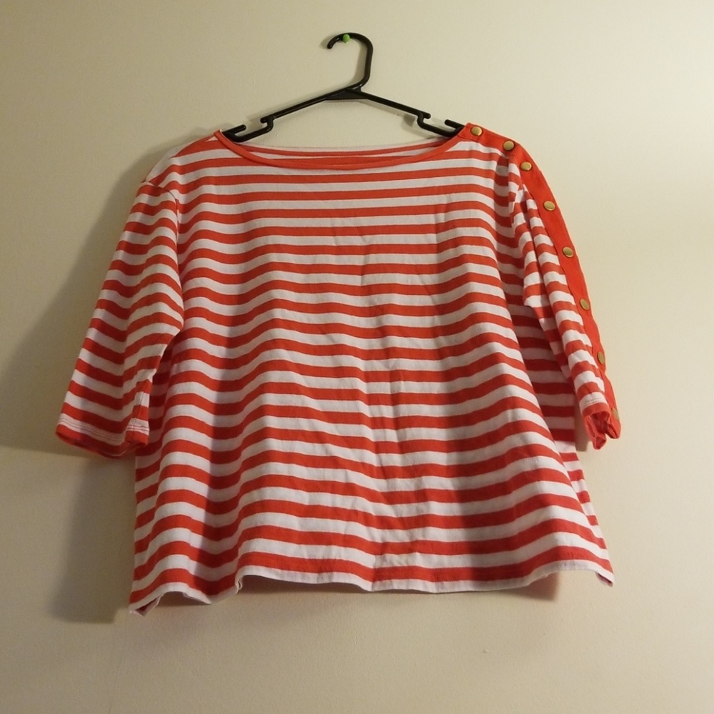 ANN TAYLOR 3/4 sleeve striped shirt in Medium!